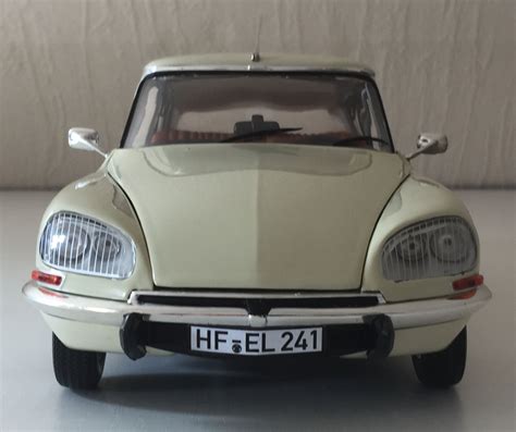 Citroën DS 23 Pallas 1972 Ivoire Borely 1 18 Norev