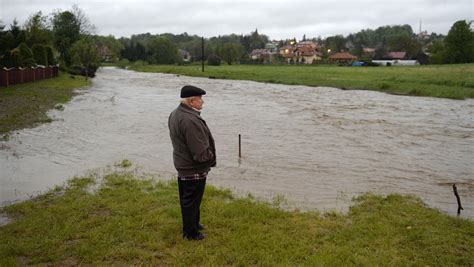 Ewakuacja nad Wieprzem Podnosi się woda w Wiśle Wiadomości