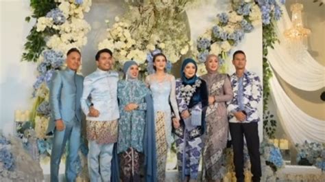 Bukan Cuma Soal Haji Posisi Geni Faruk Di Foto Lamaran Thariq