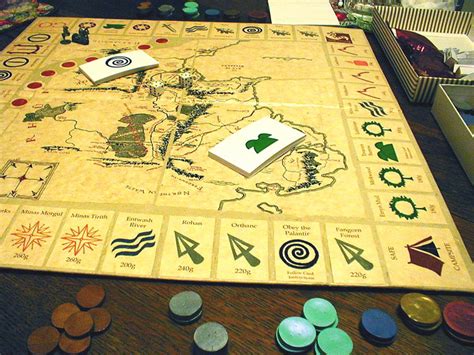 14 Awesome Homemade Board Games | ForeverGeek