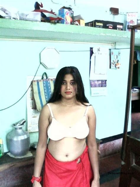 Oops Hot Happen In Indian Style Indian House Wife In Hot Blouse