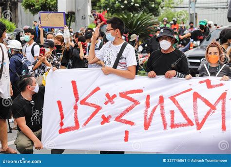 Pro Democracy Protesters A Three Finger Salute To Show Symbolic