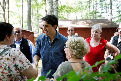 Prime Minister Justin Trudeau, Sophie Grégoire Trudeau, their children ...