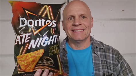 New Doritos Late Night Sizzling Cheese Burger Review Youtube