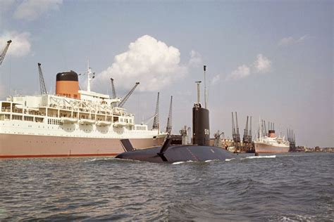 New nuclear-powered submarine to be named HMS Dreadnought - News for ...