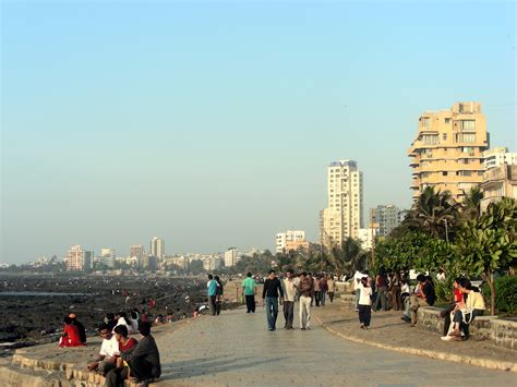 File:Mumbai Bandstand Promenade.jpg - Wikipedia