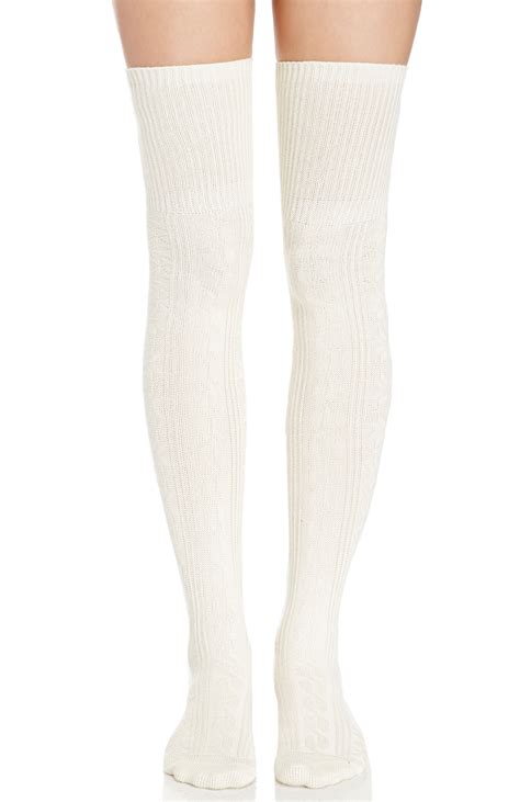 Knit Knee High Socks In Ivory Dailylook