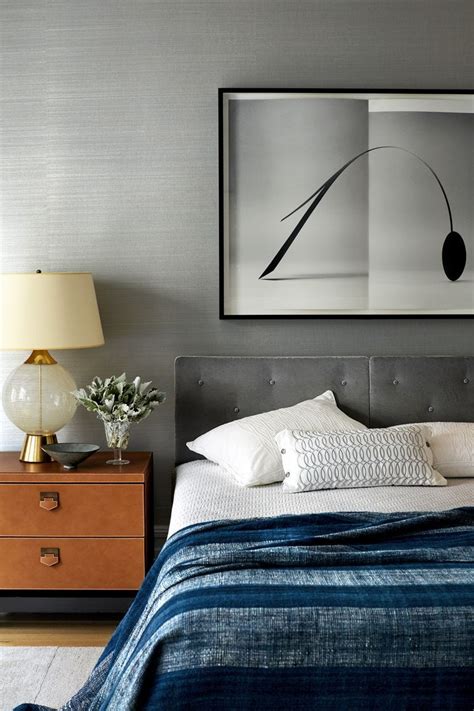 34 Stylish Gray Bedrooms - Ideas for Gray Walls, Furniture & Decor in ...