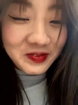 Olivia Nude Stripping On Webcam For Live Sex Video Chat InTheCrack