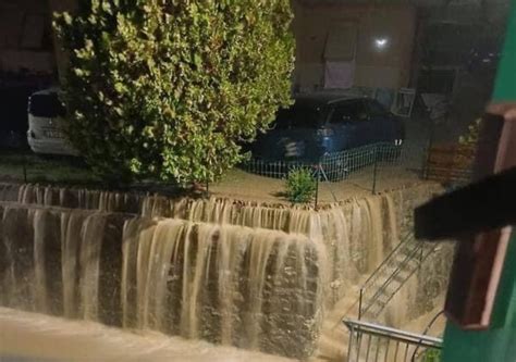 Meteo Cronaca Liguria Genova Allagamenti Ed Esondazioni In Provincia