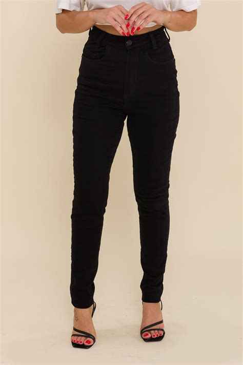 Calça Sarja Skinny Hot Pant Basic Preta KNOTEN JEANS