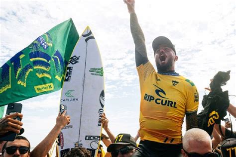 Filipe Toledo Conquista Bicampeonato Mundial De Surfe