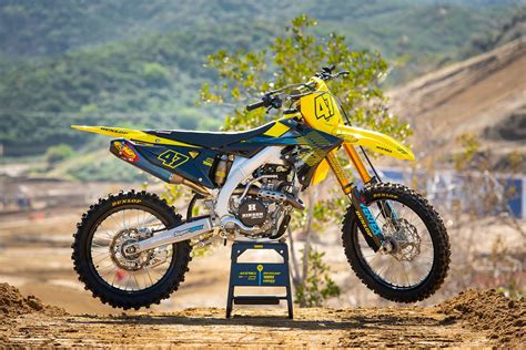 Racer X Films 2019 Suzuki Rm Z250 Garage Build Racer X