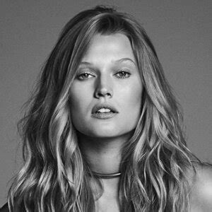 Toni Garrn Tonigarrn Nude Fapullo