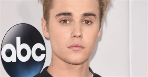 Justin Bieber Got Cornrows To Match Hailey Baldwin's Braids & You Need ...