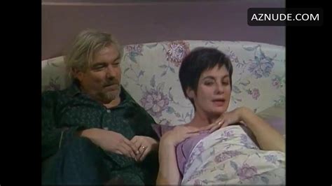 Avec Un Grand A Nude Scenes Aznude