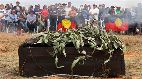 Unmarked Grave For Mungo Man Shameful The Australian