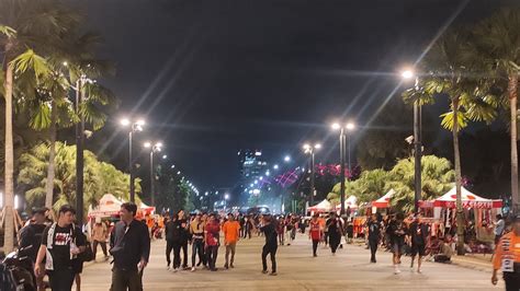 Live Suasana Luar Gbk Jelang Laga Persija Menjamu Pss Youtube