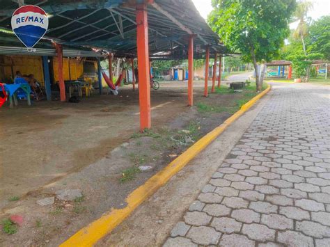 Stunning Beachfront Commercial Property - RE/MAX Nicaragua Real Estate
