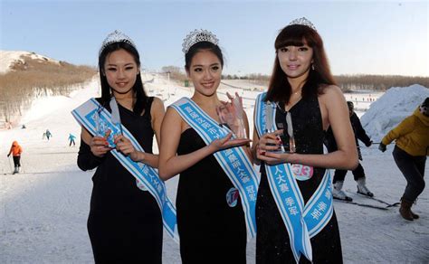 China german china org cn Heiße Bikini Show im Schnee