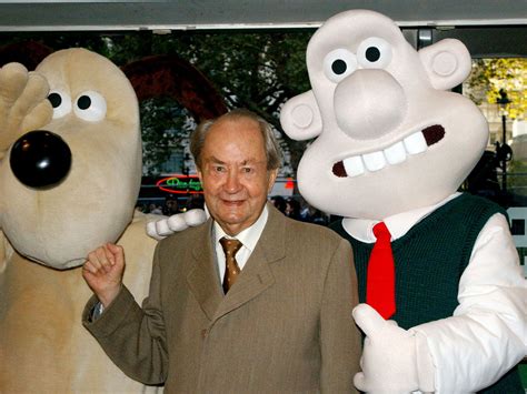 Wallace And Gromit Voice Actor Peter Sallis Dies Aged 96 Peter Sallis