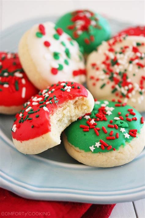 Soft Frosted Lofthouse Style Cookies The Comfort Of Cooking