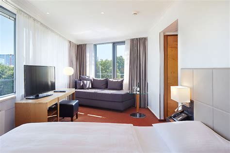 Hotel Hafen Hamburg | Official Website | Guaranteed Best Price