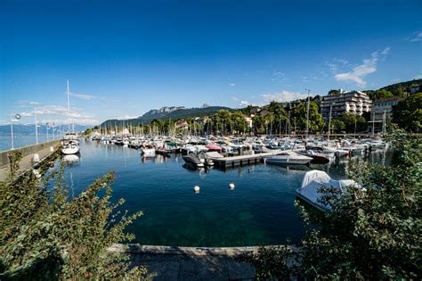 Promenade sur les quais dEvian Evian Tourisme congrès