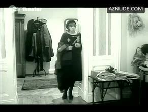 Julia Lindig Nude Aznude