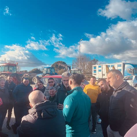 Ragusa Protesta Degli Agricoltori Un Presidio Permanente Al Foro