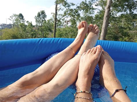 Pool Footsie Nude Pics Xhamster