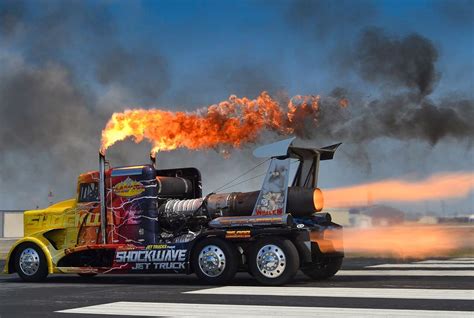 Shockwave Jet Truck El Camión Más Rápido Del Mundo