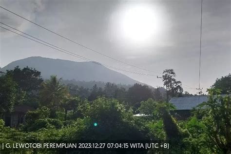 Gunung Lewotobi Naik Level Masyarakat Diimbau Waspadai Gas Beracun