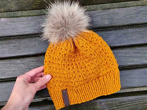 Ravelry Fish Scale Knit Hat Pattern By Annanitato Lolo