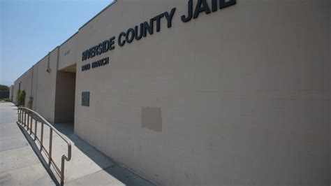 Riverside County jail lawsuit gets class-action status