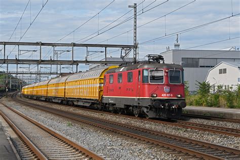 Re 420 327 9 durchfährt am 21 09 2023 den Bahnhof Ruppersw Flickr