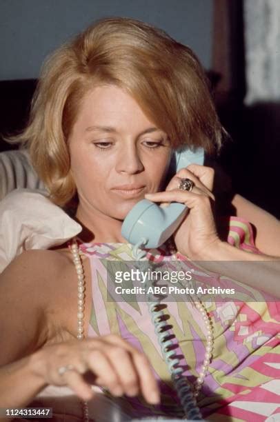 Angie Dickinson 1971 Photos And Premium High Res Pictures Getty Images