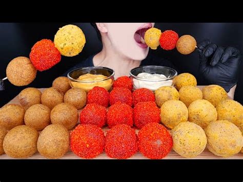 ASMR HOT CHEETOS CHEESE BALLS FRIED MUKBANG 咀嚼音 大食い チートス チーズボール 뿌링치즈볼 치토스 먹방bola keju EATING