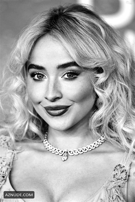 Sabrina Carpenter Sexy Sizzles Her Hot Cleavage In A Dazzling Dress At The Brit Awards In London