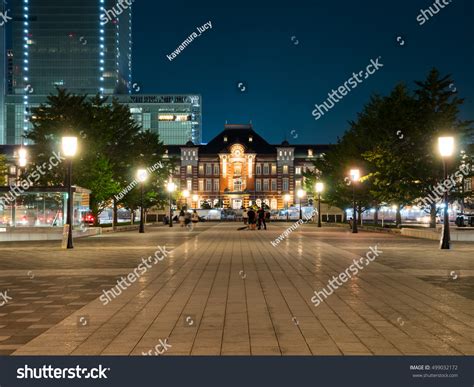 Tokyo Station Night View Stock Photo 499032172 | Shutterstock