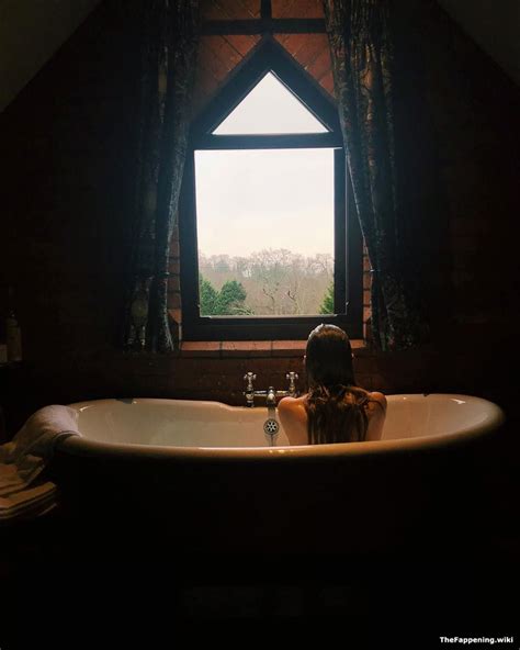 Diana Vickers Nude Pics Vids The Fappening