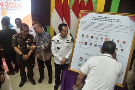 Pj Gubernur Sumsel Tandatangani Deklarasi Damai Pemilu 2024 Suara Sumsel