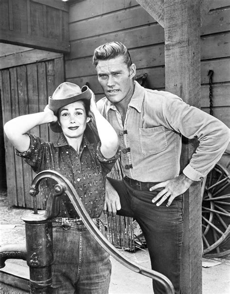 Chuck Connors Joan Taylor The Rifleman 1960 | The rifleman, Joan taylor ...