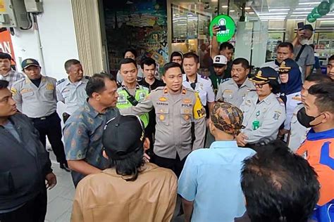 Dishub Surabaya Terapkan Pembayaran QRIS Dan Voucher Untuk Cegah