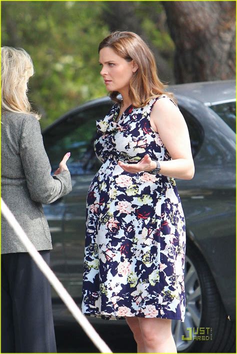 Emily Deschanel: Baby Bump on 'Bones' Set: Photo 2573045 | Emily ...