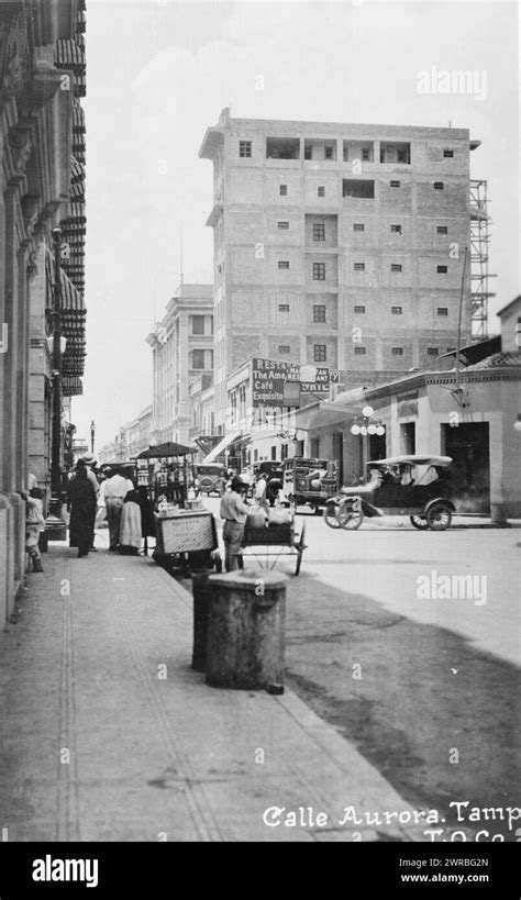 Streets mexico tampico hi-res stock photography and images - Alamy