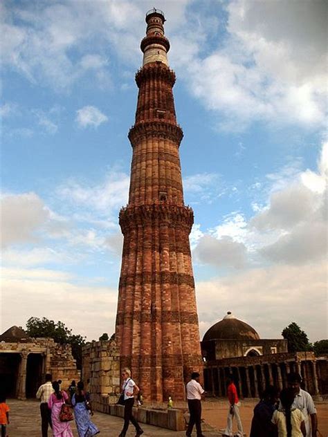 Archaeological Monument Qutub Minar The Qutab Minar Is Notable For