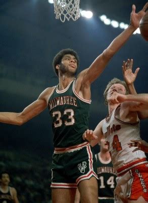 Lew Alcindor Milwaukee Bucks - 674x920 Wallpaper - teahub.io