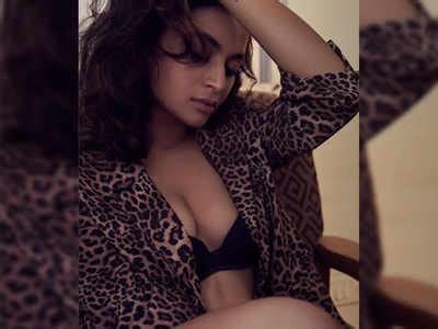 Hot Sexy Deepti Devi Bikini Pics