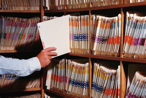 Как правильно подшивать документы? | О бумаге | Дзен